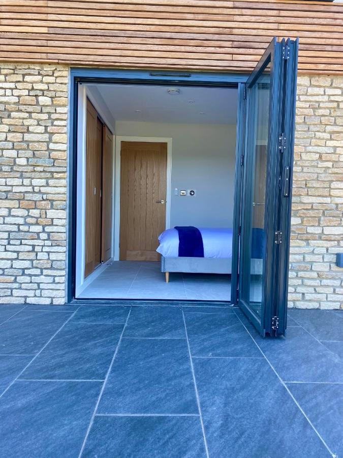 באת' Stunning Modern Home Set In Beautiful Grounds. מראה חיצוני תמונה