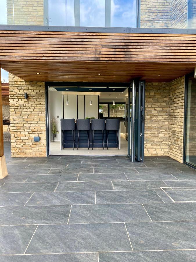 באת' Stunning Modern Home Set In Beautiful Grounds. מראה חיצוני תמונה